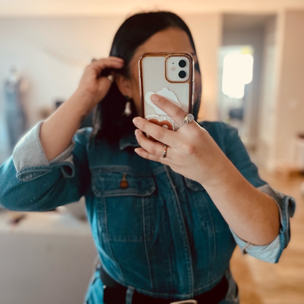 Howdy! My name is Brenda and I am Shopaholic!😆